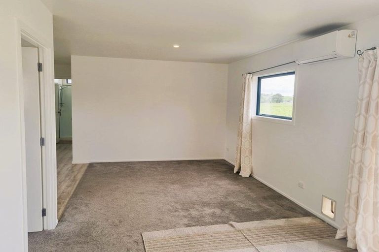 Photo of property in 27 Marsden Point Road, Ruakaka, 0116