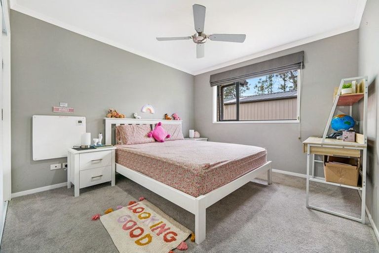 Photo of property in 165b Oraha Road, Kumeu, 0892