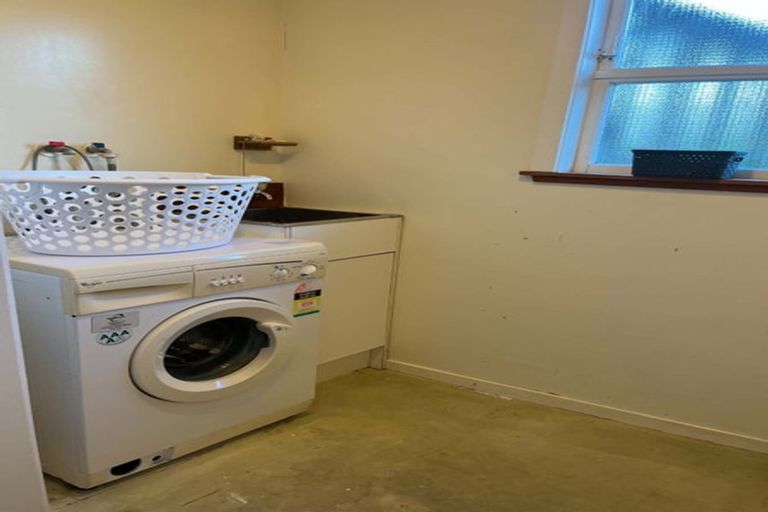 Photo of property in 1/315 Rangatira Road, Beach Haven, Auckland, 0626