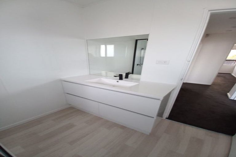 Photo of property in 1/90 Bayswater Crescent, Bromley, Christchurch, 8062