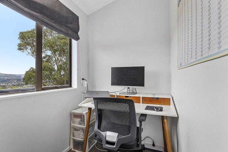 Photo of property in 22 The Bollard, Whitby, Porirua, 5024