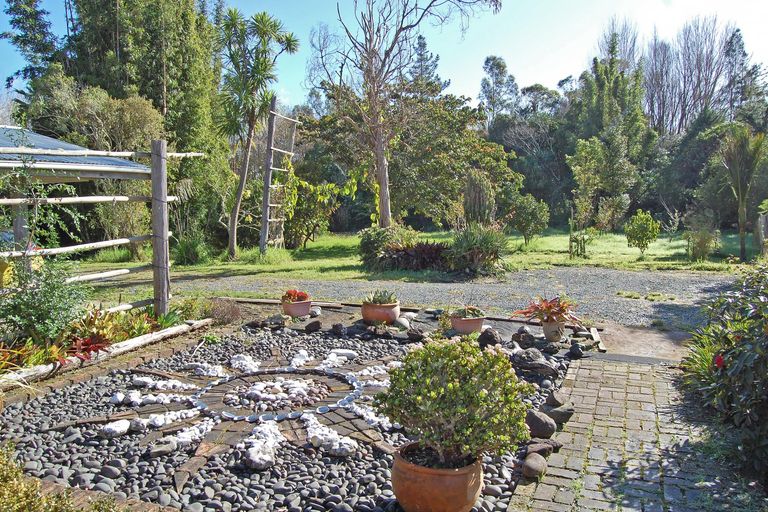 Photo of property in 364 Oneriri Road, Kaiwaka, 0573