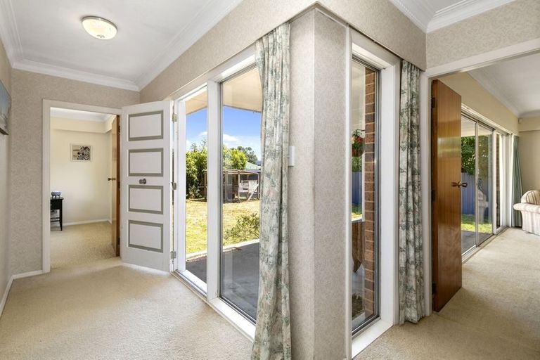 Photo of property in 30 Moeraki Road, Maoribank, Upper Hutt, 5018