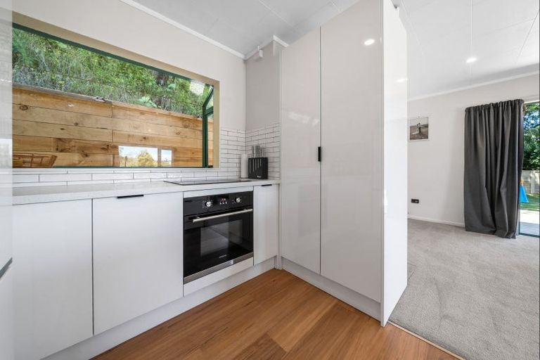 Photo of property in 89b Poplar Grove, Whalers Gate, New Plymouth, 4310