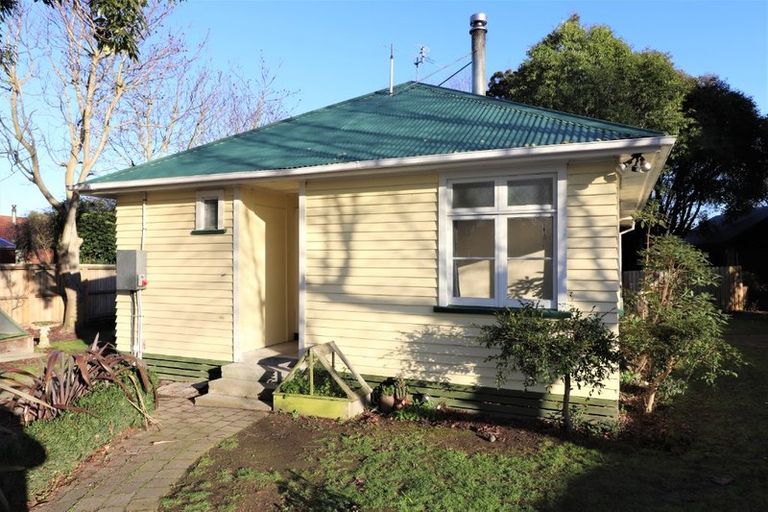 Photo of property in 8 Saint John Street, Southbridge, 7602