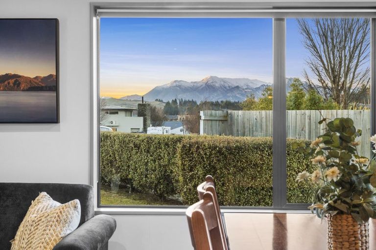 Photo of property in 11 Juno Place, Wanaka, 9305