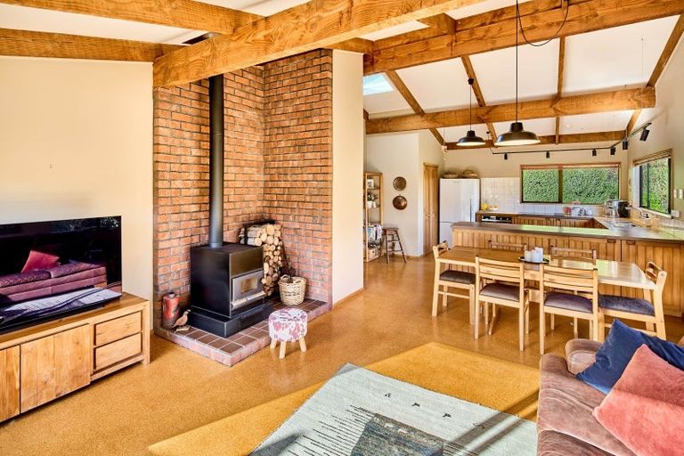 Photo of property in 25a Mt Cecil Road, Moonshine Valley, Porirua, 5381