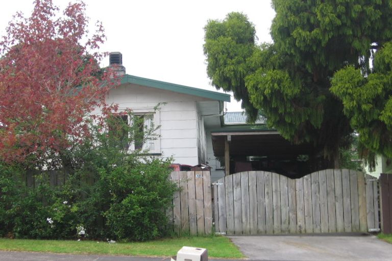 Photo of property in 18 Norman Road, Titirangi, Auckland, 0604