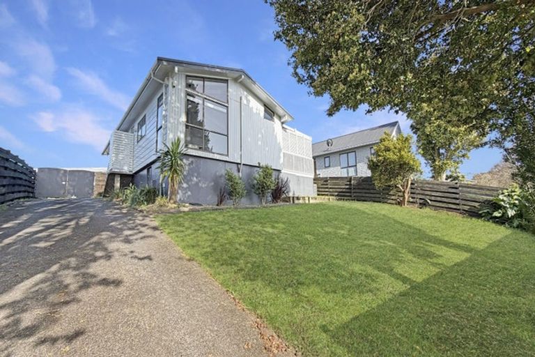 Photo of property in 4 Nearco Street, Randwick Park, Auckland, 2105