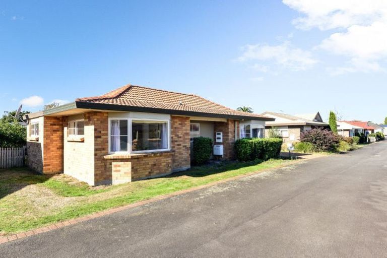 Photo of property in 10 Longford Court, Forest Lake, Hamilton, 3200