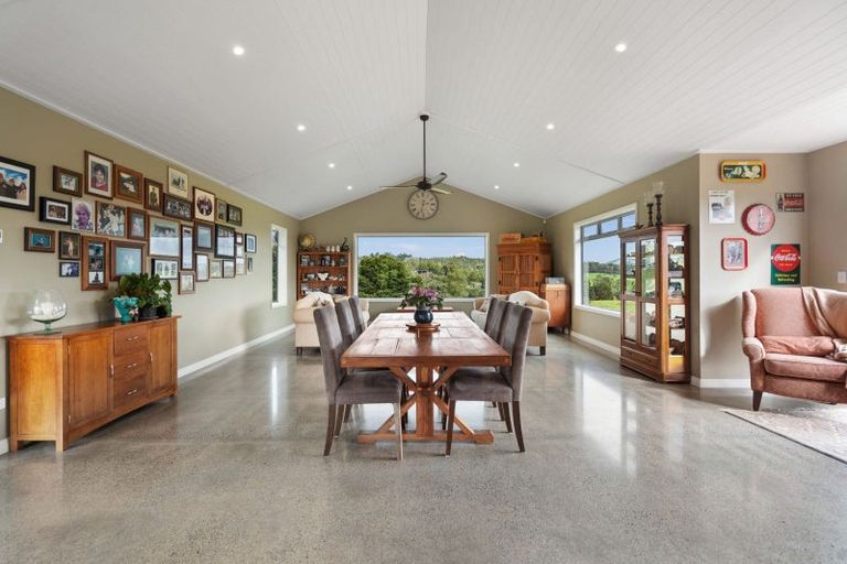 Photo of property in 13 Capstone Place, Te Kamo, Kamo, 0185