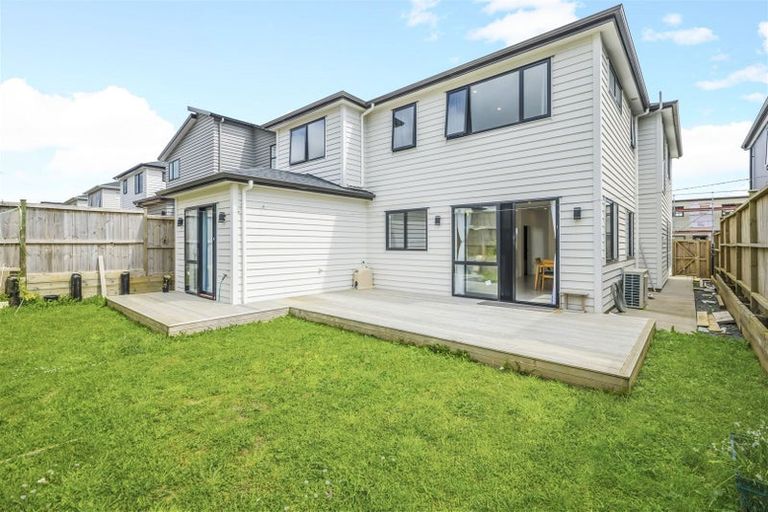 Photo of property in 10 Matahae Drive, Flat Bush, Auckland, 2019