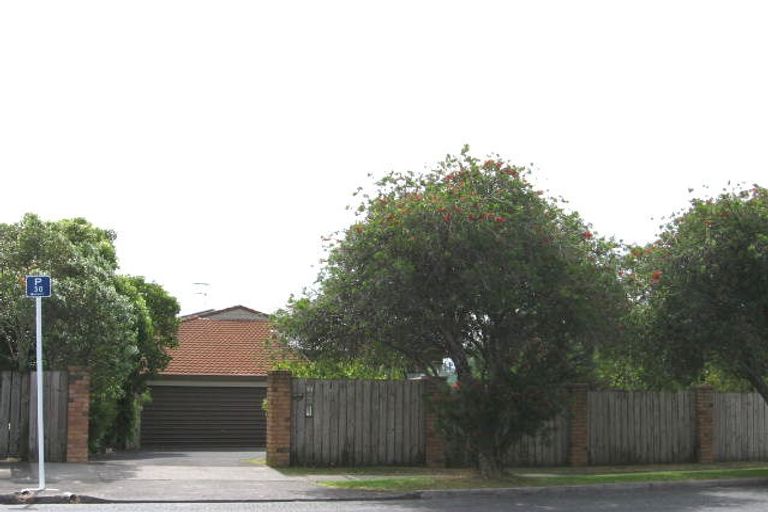 Photo of property in 10 Toroa Street, Torbay, Auckland, 0630