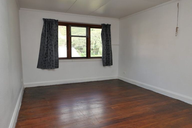 Photo of property in 15 Beach Road, Paekakariki, 5034