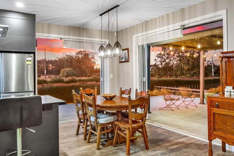 Photo of property in 34 Brookvale Lane, Taupaki, 0782