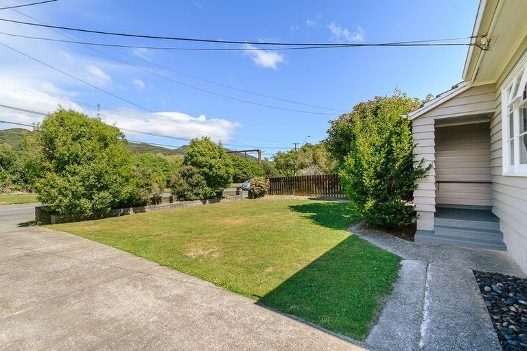Photo of property in 142 Oxford Terrace, Epuni, Lower Hutt, 5011
