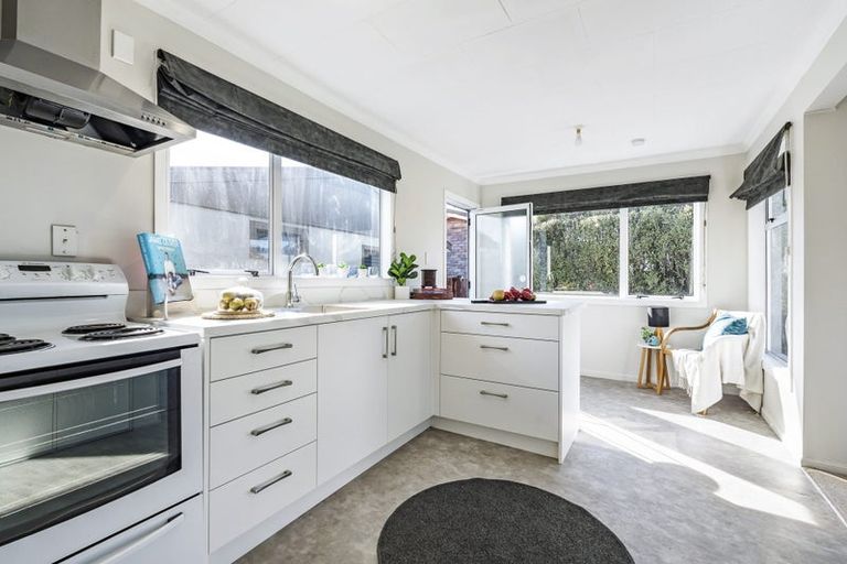 Photo of property in 71 Clifton Drive, Waitara, 4320