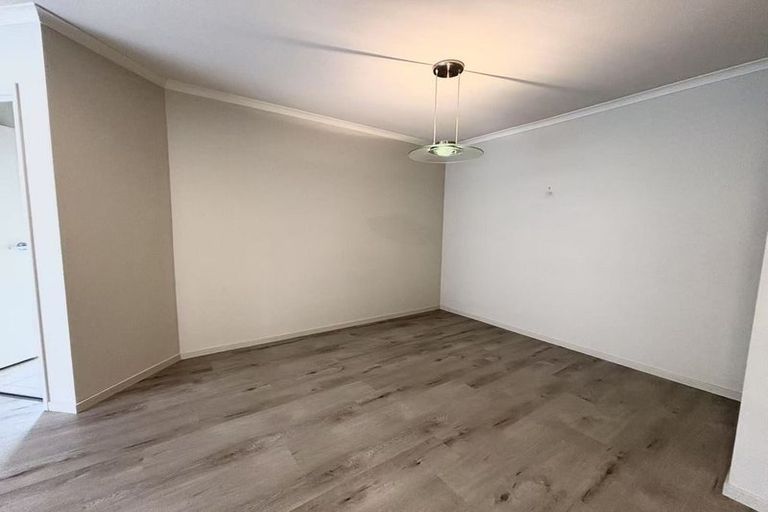 Photo of property in 13 Finbar Close, Flat Bush, Auckland, 2019
