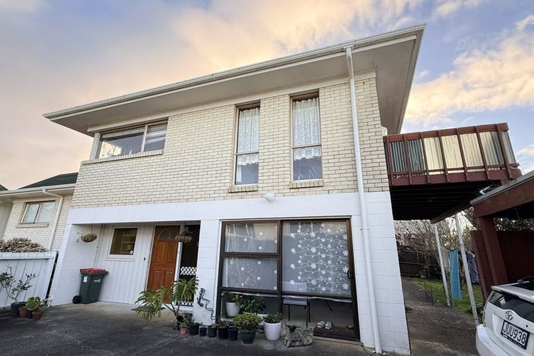 Photo of property in 3/3 Quebec Road, Milford, Auckland, 0620