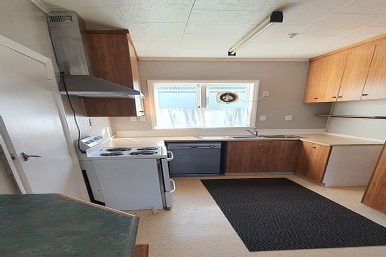 Photo of property in 28 Trinity Avenue, Epuni, Lower Hutt, 5011