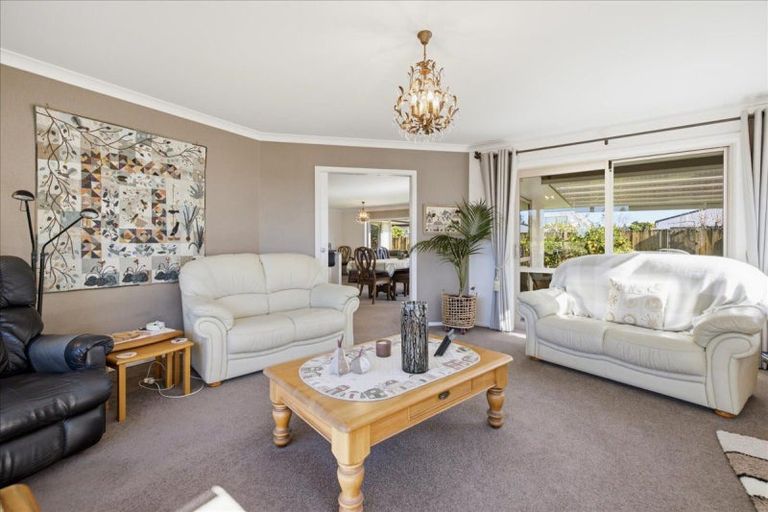 Photo of property in 11 Allington Place, Bethlehem, Tauranga, 3110