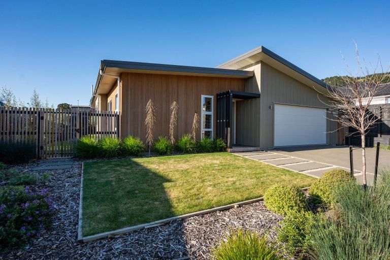 Photo of property in 11 Poukirikiri Place, Richmond, 7020