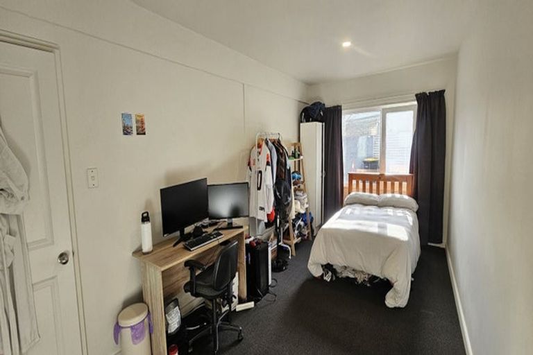 Photo of property in 28 Delaware Crescent, Russley, Christchurch, 8042
