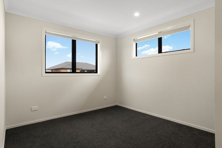 Photo of property in 36 Waruhia Crescent, Rototuna North, 3281