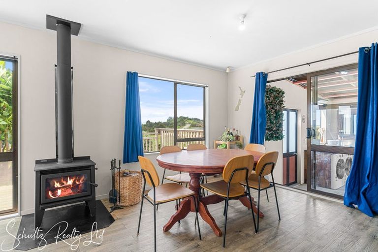 Photo of property in 178 Heatley Road, Whakapirau, Maungaturoto, 0583