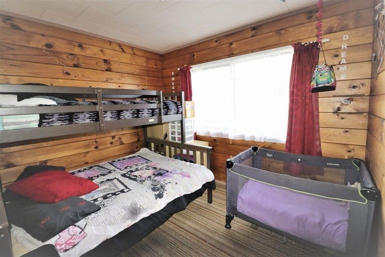 Photo of property in 21 Manuka Street, Castlecliff, Whanganui, 4501