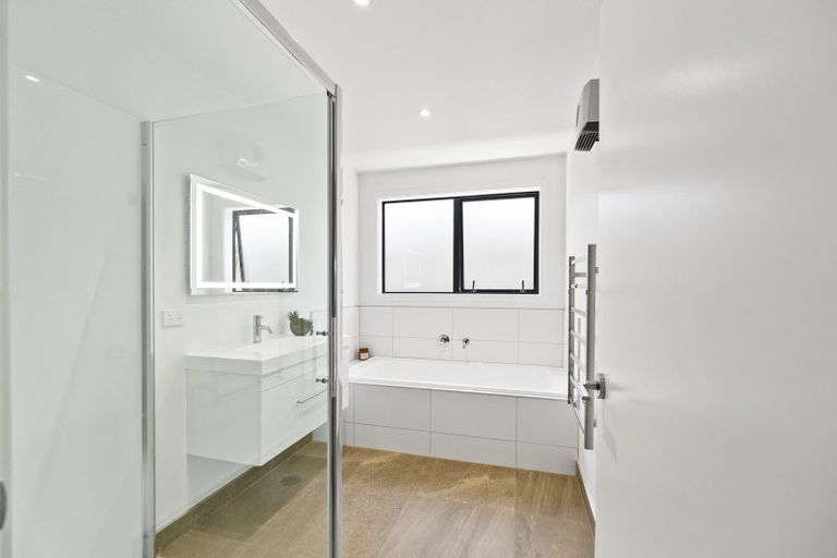 Photo of property in 93 Jack Hanley Drive, Jacks Point, Queenstown, 9371