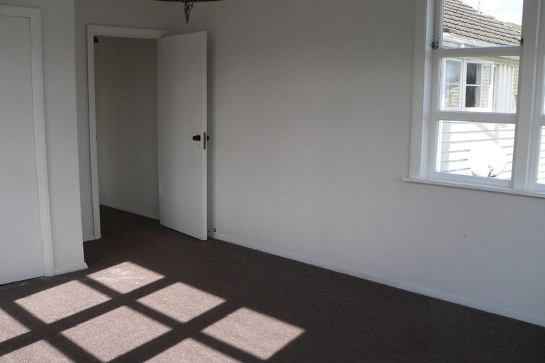Photo of property in 140 Epuni Street, Epuni, Lower Hutt, 5011