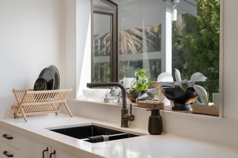 Photo of property in 10 Gallagher Drive, Tairua, 3508