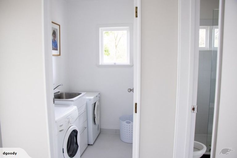 Photo of property in 58 Fowler Street, Northcote, Auckland, 0627