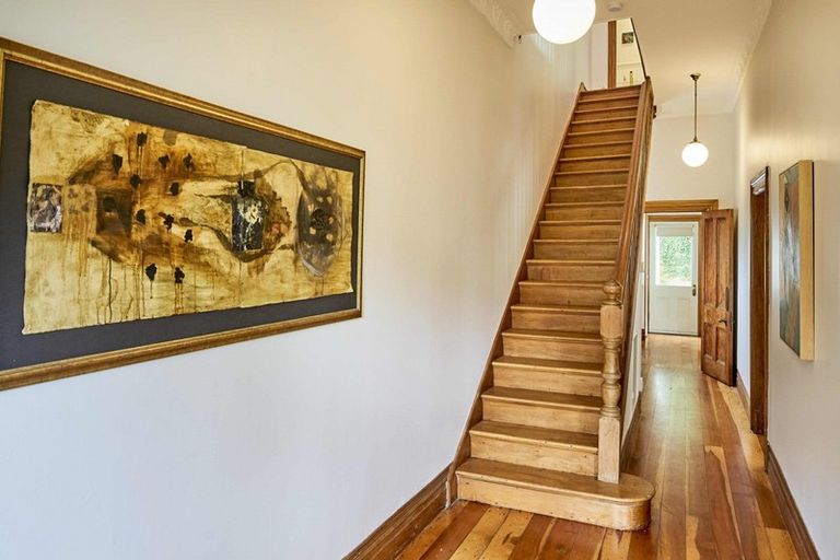 Photo of property in 122 Glenmore Street, Northland, Wellington, 6012