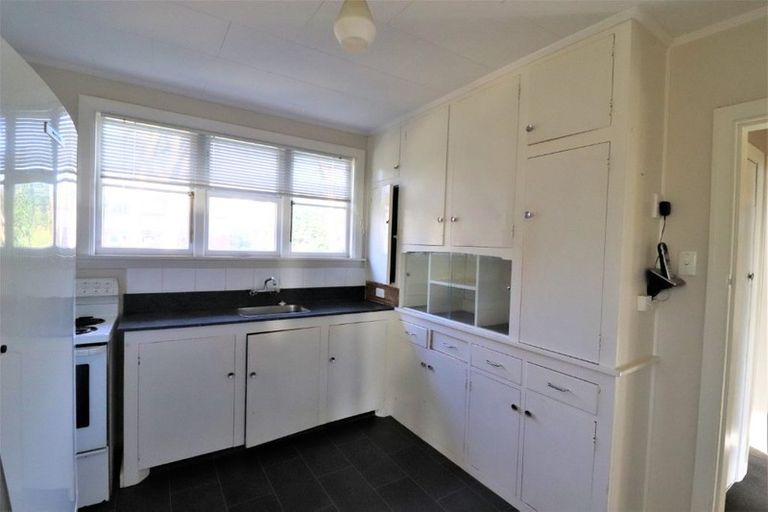 Photo of property in 8 Saint John Street, Southbridge, 7602