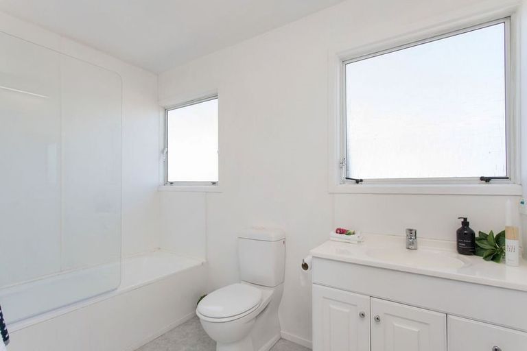 Photo of property in 77 Winchester Street, Merivale, Christchurch, 8014