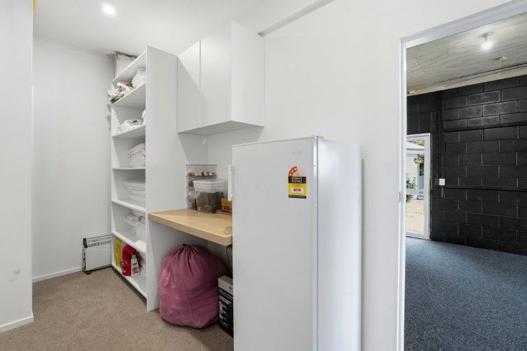 Photo of property in 2 Evergreen Place, Sunshine Bay, Queenstown, 9300