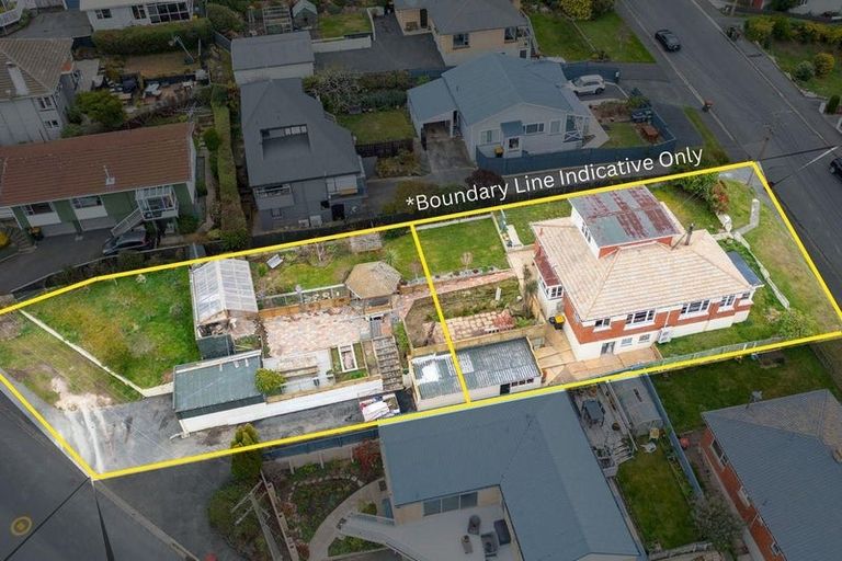 Photo of property in 11 Earls Road, Saint Clair, Dunedin, 9012