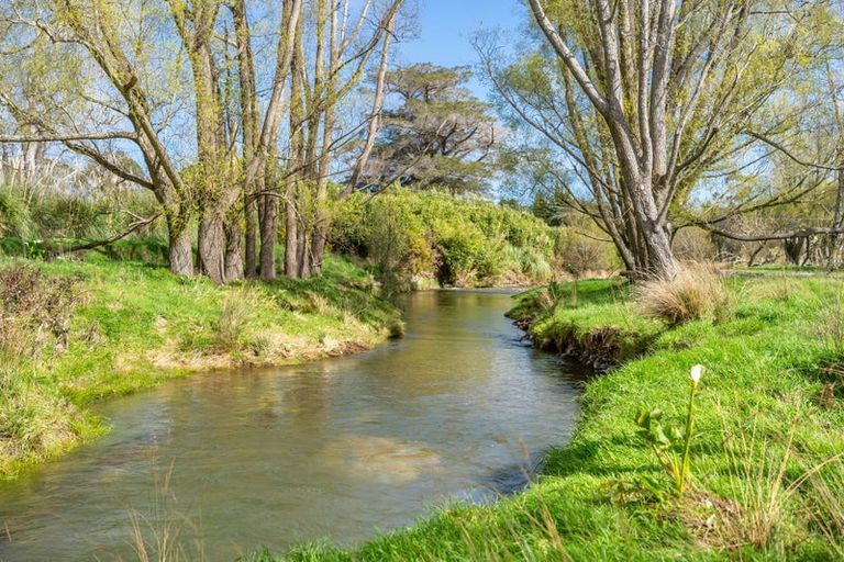 Photo of property in 329a Paekakariki Hill Road, Paekakariki Hill, Porirua, 5381
