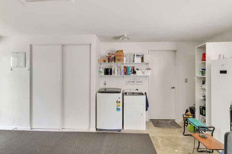 Photo of property in 2b Bank Street, Amberley, 7410