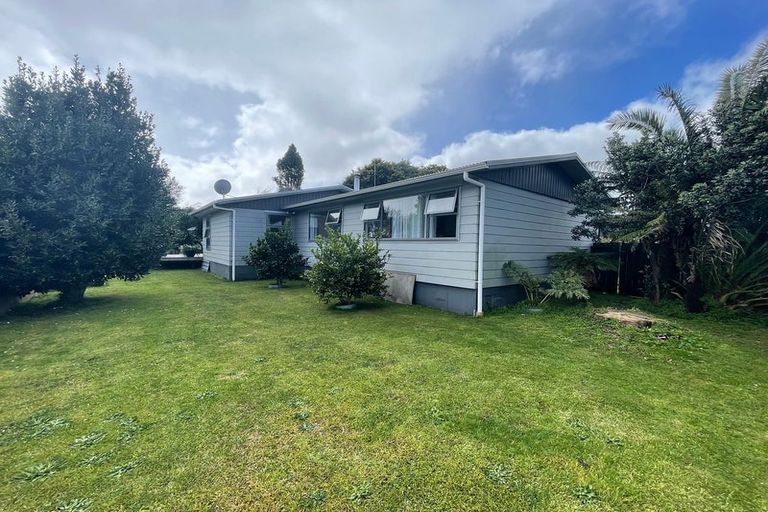 Photo of property in 4 Airfield Road, Takanini, 2112