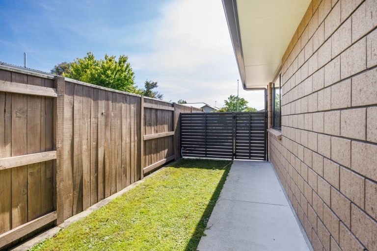 Photo of property in 18 Thomson Street, West End, Palmerston North, 4412