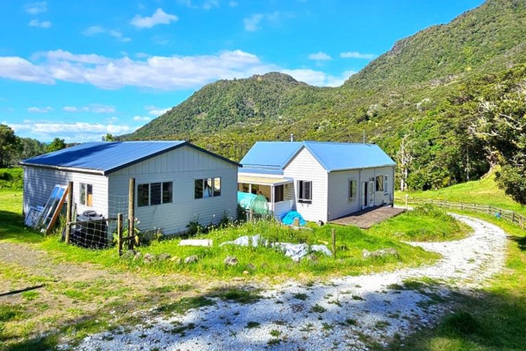 Photo of property in 281 Waiotemarama Gorge Road, Opononi, Kaikohe, 0473