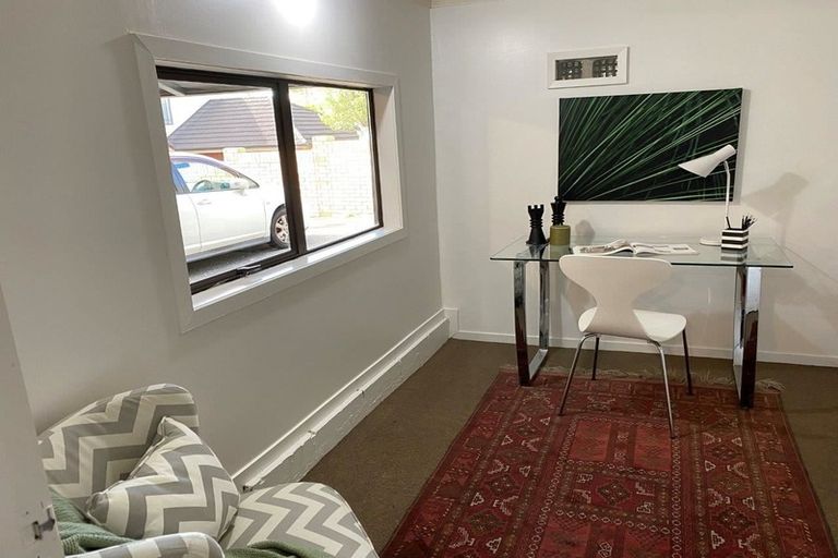 Photo of property in 1/623 Beach Road, Rothesay Bay, Auckland, 0630