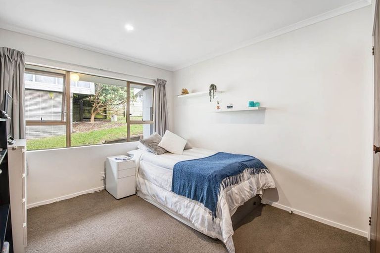 Photo of property in 39 Gledstane Road, Stanmore Bay, Whangaparaoa, 0932