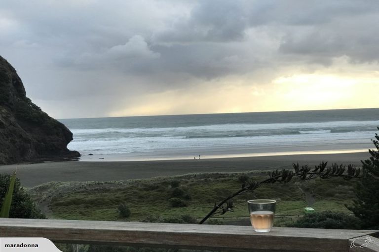 Photo of property in 30 Garden Road, Piha, New Lynn, 0772