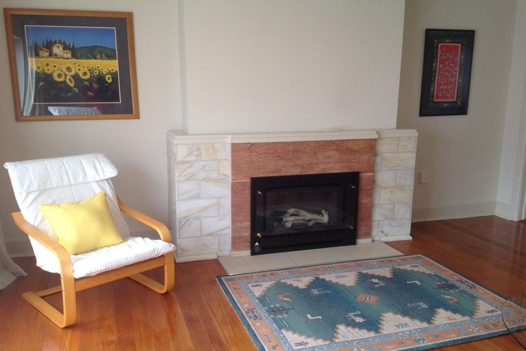 Photo of property in 1-12/48 The Bay Hill, Timaru, 7910