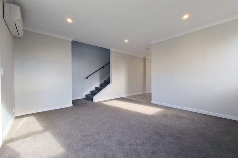 Photo of property in 35b O'meara Street, Swanson, Auckland, 0614