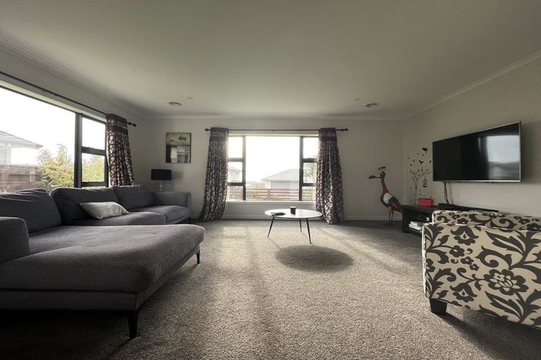 Photo of property in 38 Margaret Shields Avenue, Aotea, Porirua, 5024
